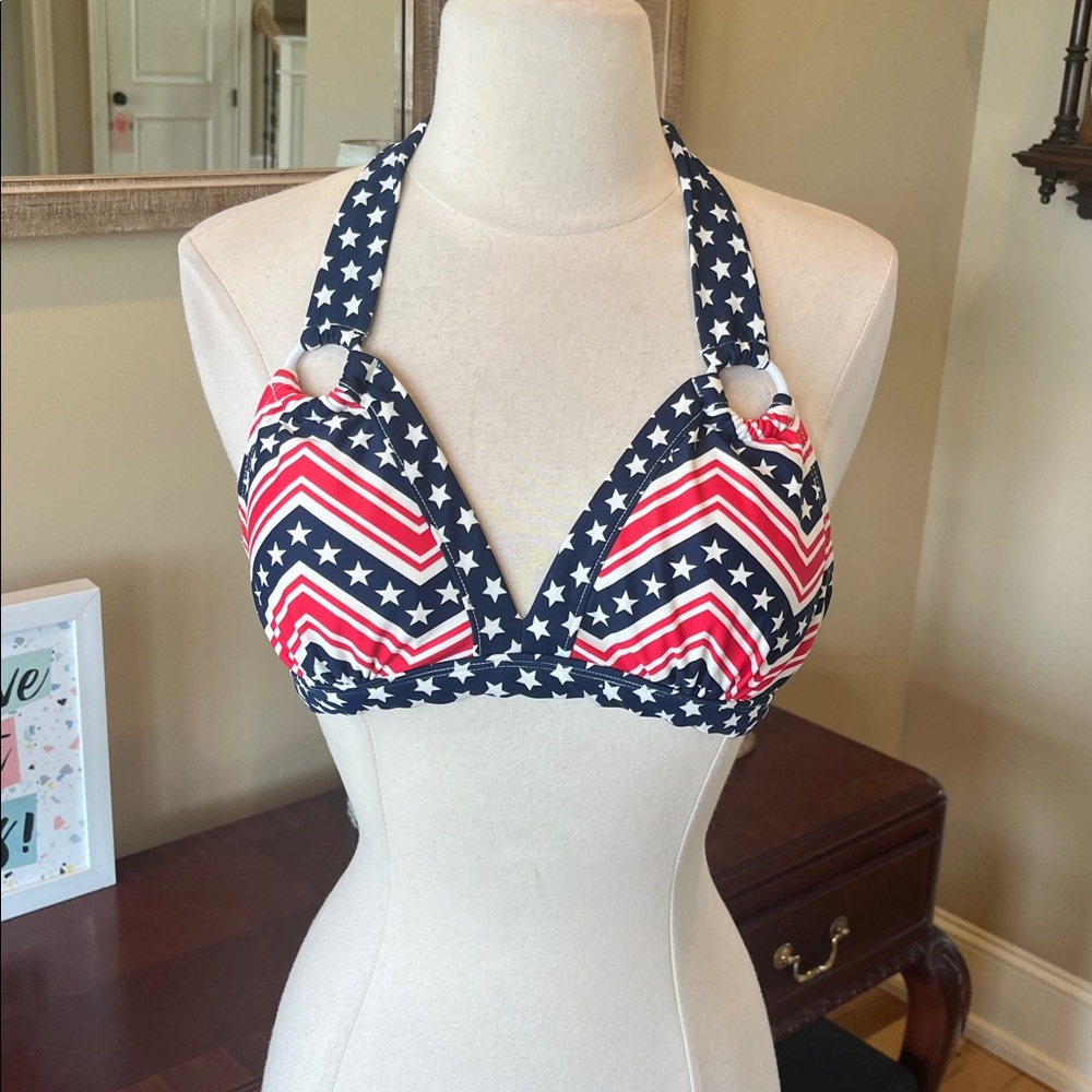 Catalina Red White Blue Stars Stripes Memorial Day July 4 Women’s Swimsuit Top S